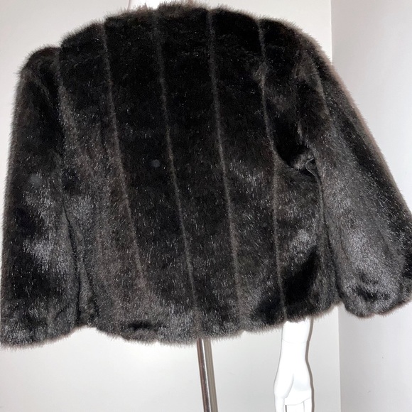 WD•NY Faux Fur Coat - Picture 4 of 16